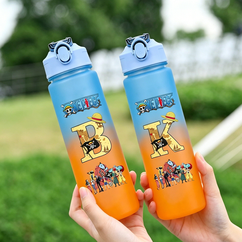Kids Outdoor Movies - One Piece Buchstaben A-Z Kinder-Wasserflasche 750ML