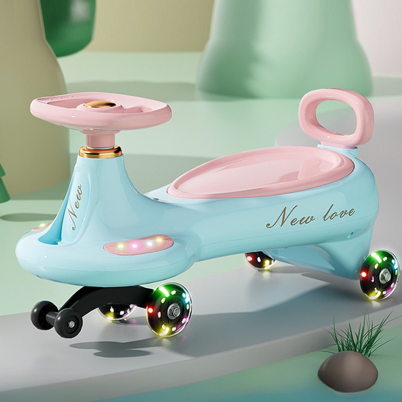 Kids Outdoor Play Equipment - Niedliches Kinder-Schaukelauto mit Anti-Kipp-Universalrädern, Musik und